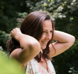 Naïna Aurélie Trédion, Techniques énergétiques, Praticien de médecine alternative, Magnétisme