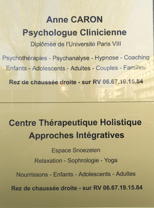 Anne Caron Pontoise, Psychologie